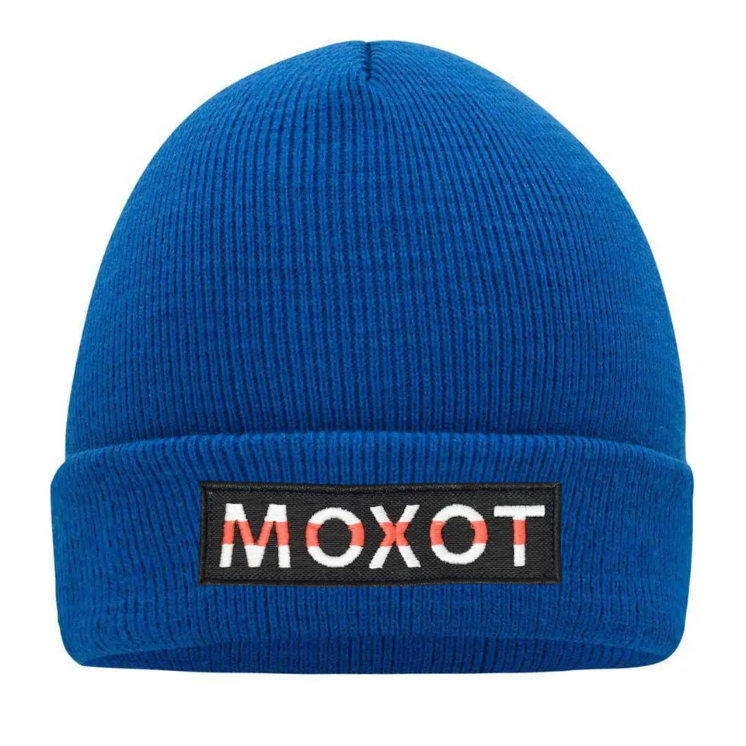 "Beanie Blu Elettrico Red Line: Stile Unico e Comfort Inconfondibile"