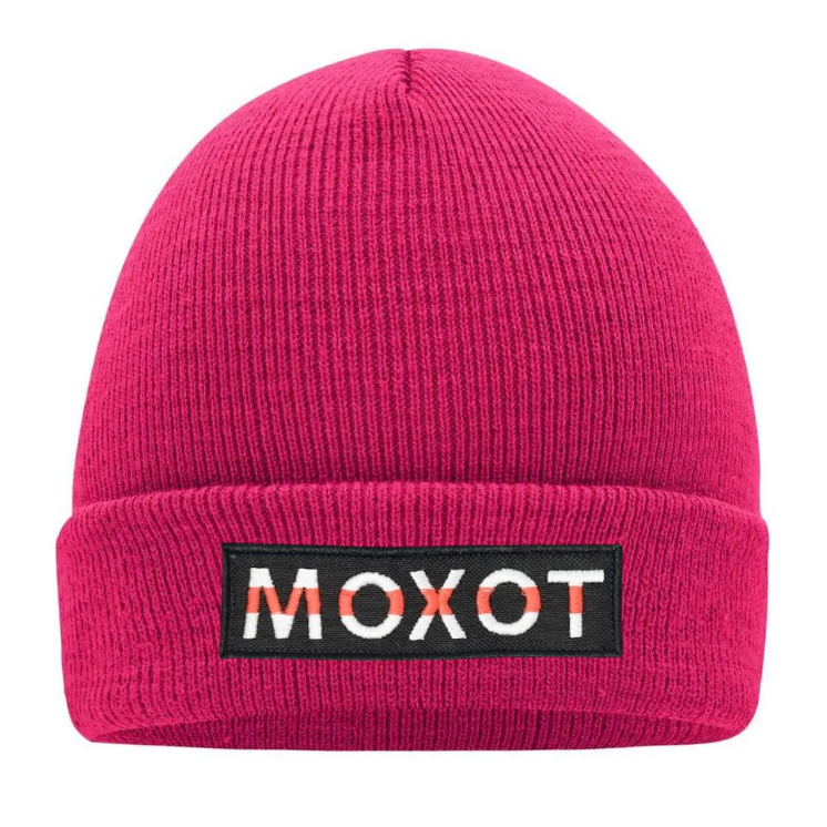 Beanie Magenta Red line: Stile Unico e Comfort Inconfondibile"