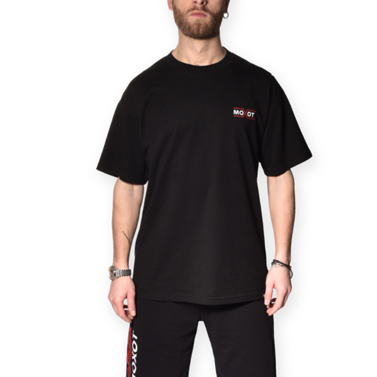 MOXOT X-LINE BLACK:  Performance e Stile per Ogni Occasione